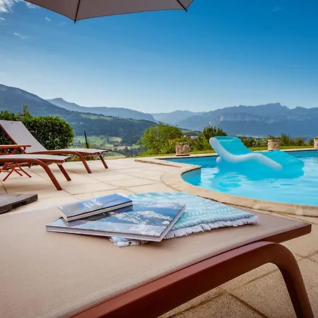 La Colline Aux Reves - D'hotes فندق مبيت وإفطار 3*